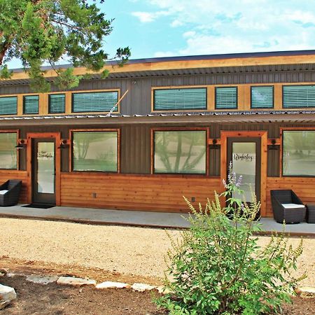 Green Acres Cottages - New Braunfels Suite Wimberley Dış mekan fotoğraf